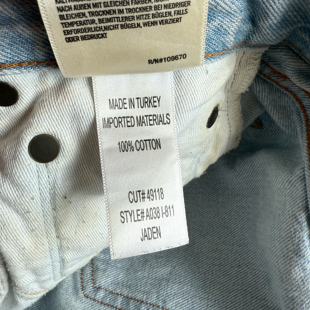Agolde Jaden High-Waisted Distressed Denim Shorts - Picture 4 of 9